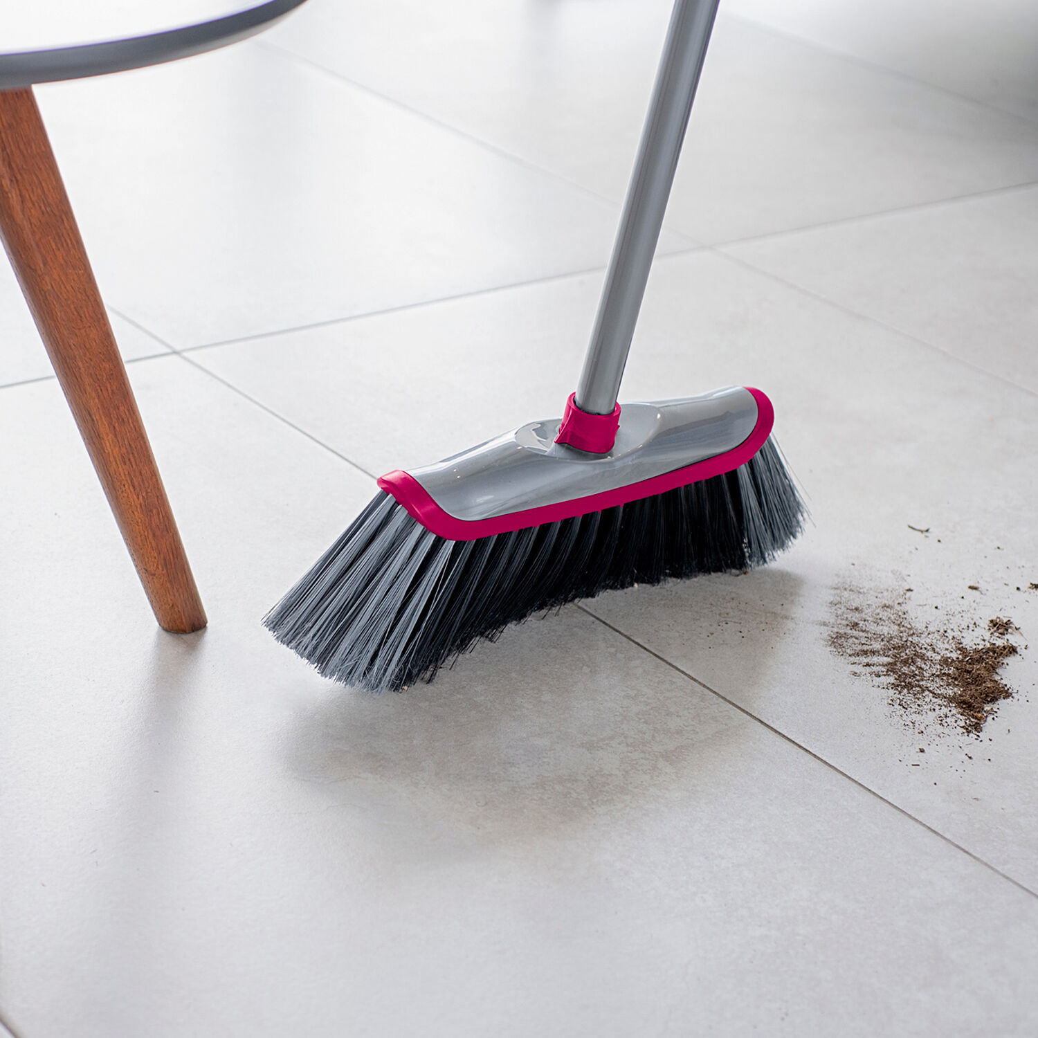 Escoba Pisos Finos Reynera 1.0 Pza